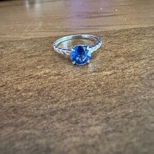 9k White Gold Tanzanite Ring
